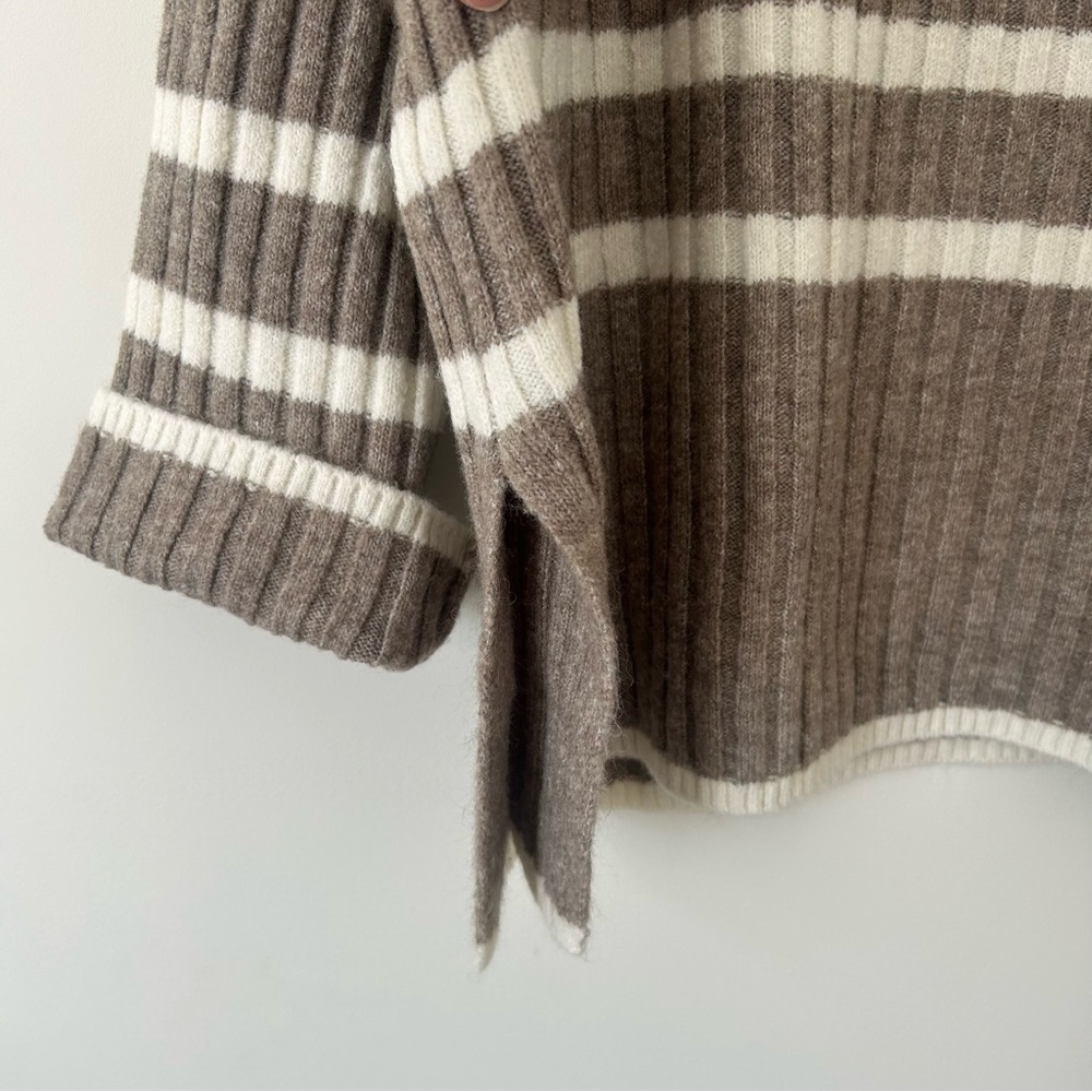H&M Rib-Knit Turtleneck Long Sleeve Striped Boxy Fall Sweater - Picture 4 of 9